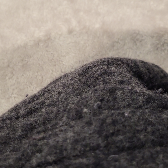 GAP | Stretch 98% Wool Sweater - Picture 5 of 6